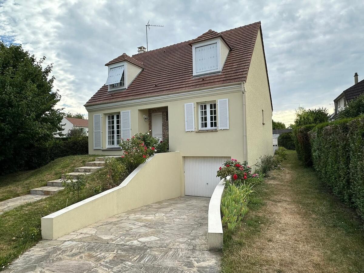 Rénovation des façades en peinture ou enduit projeté